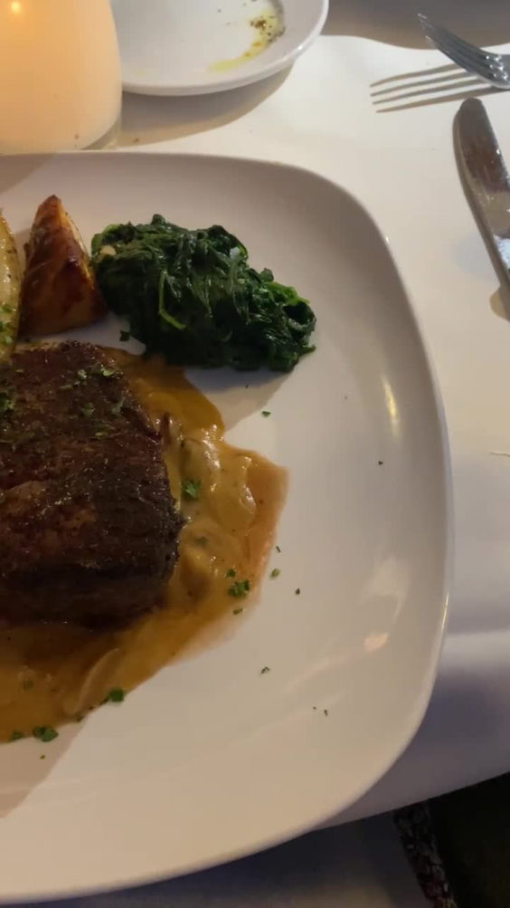 Nunzio Restaurant + Bar