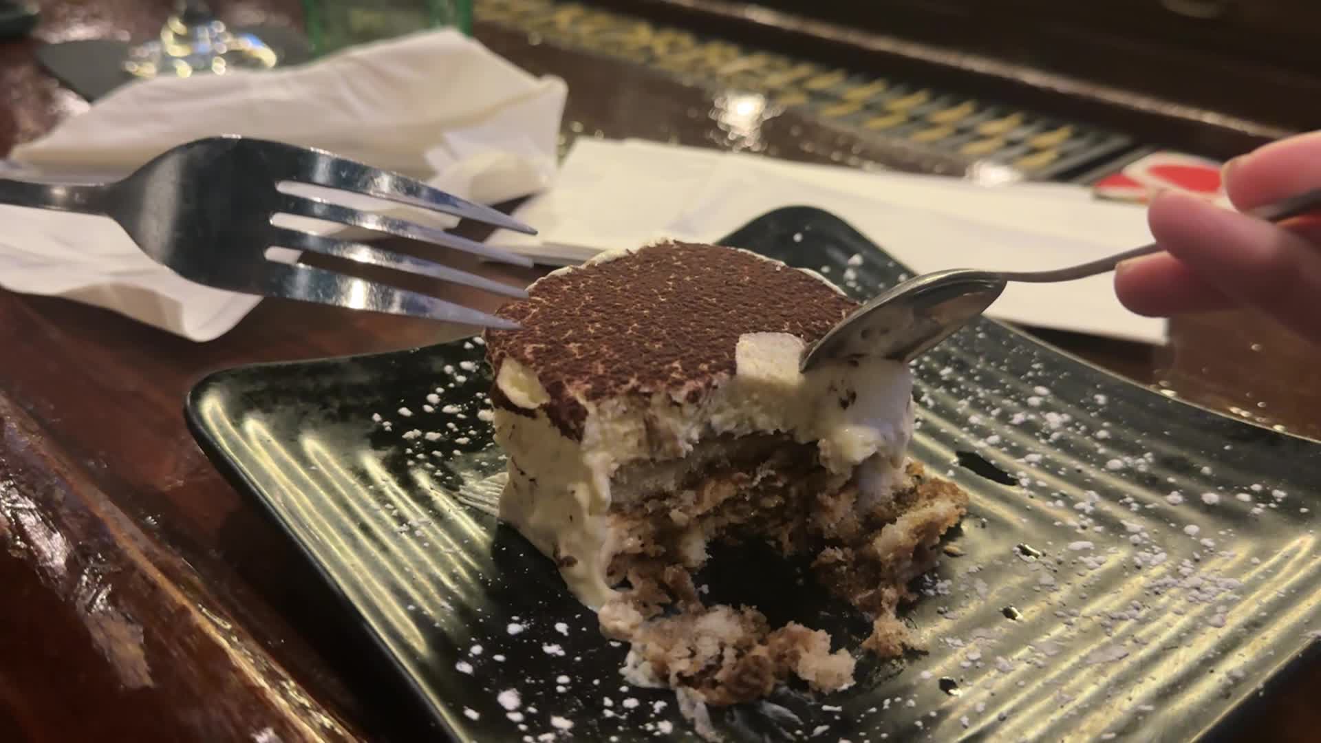 Avantis Italian Restaurant & Pub