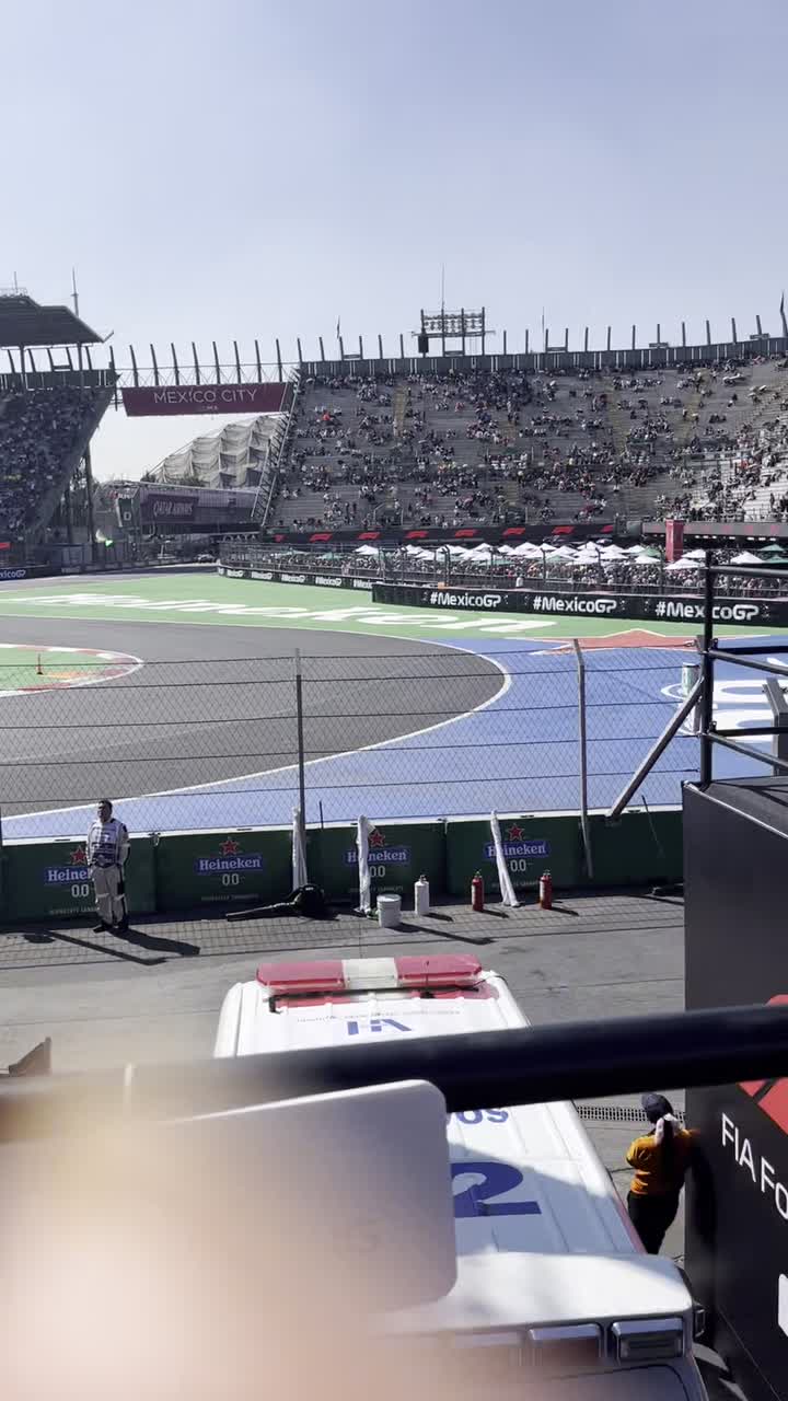 PADDOCK CLUB