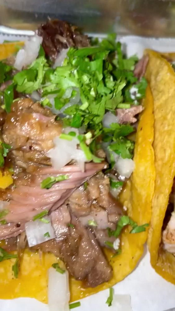 Taco Chelo