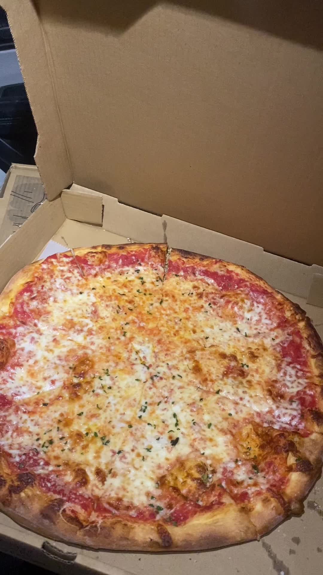 Cap's Pizza