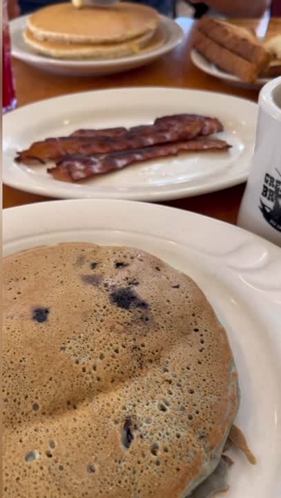 Jeannie's Great Maine Breakfast